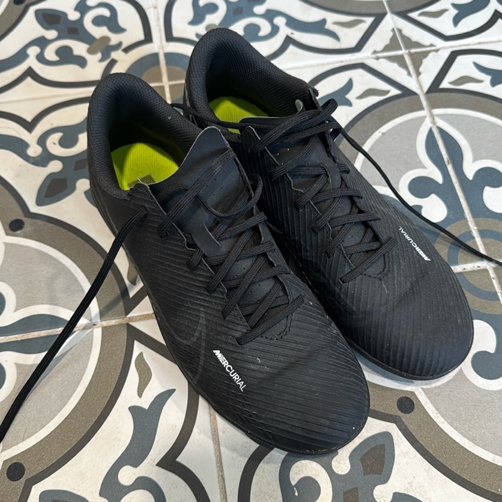 Youth Nike Mercurial indoor turf soccer shoe